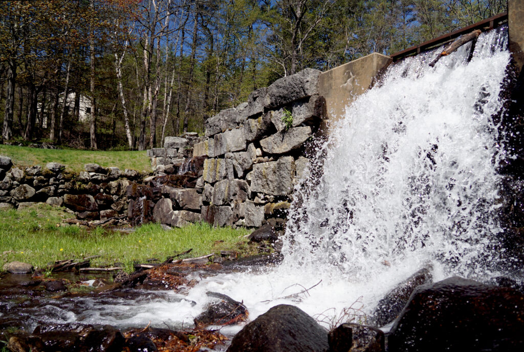 This image has an empty alt attribute; its file name is Swanzey-Lake-Dam-Swanzey-NH-5-7-2021-1024x688.jpg